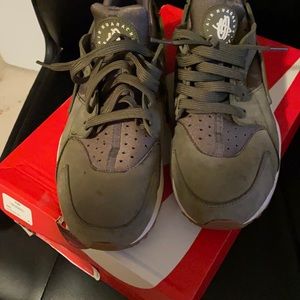 Air Huarache Men 9.5